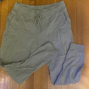 Knix Joggers
